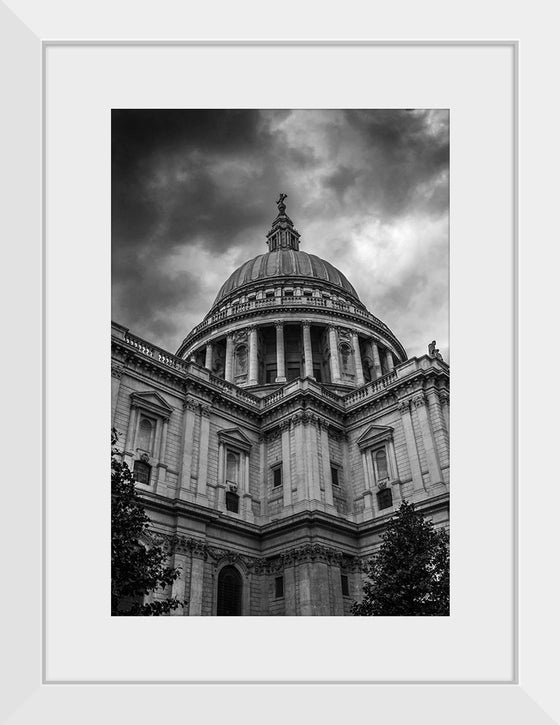 "St Paul Church in London"