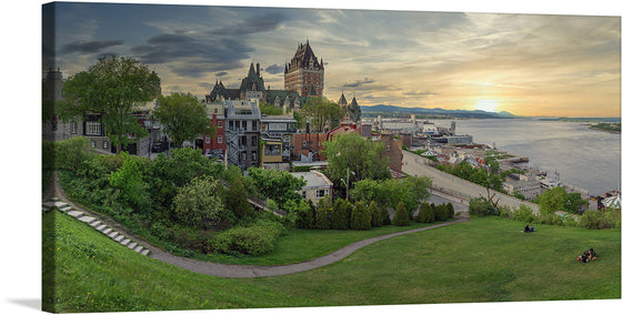 Perched on a cliff overlooking the St. Lawrence River, Château Frontenac is one of the most iconic landmarks in Quebec City, Canada. This grand hotel, built in the late 19th century, is a masterpiece of French Renaissance Revival architecture. Its turreted towers, soaring spires, and ornate carvings create a fairytale castle appearance.