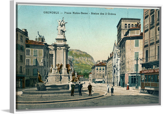 "GRENOBLE - Place Notre Dame - Statue des 3 ordres"