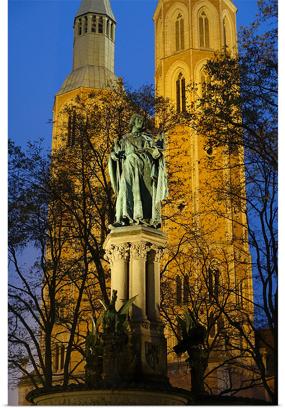 "Braunschweig, Germany: Heinrichsbrunnen at Night"