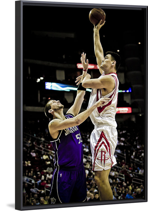 "Yao Ming shooting over Brad Miller"