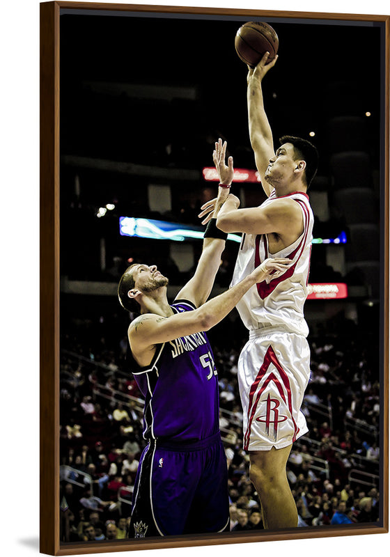 "Yao Ming shooting over Brad Miller"