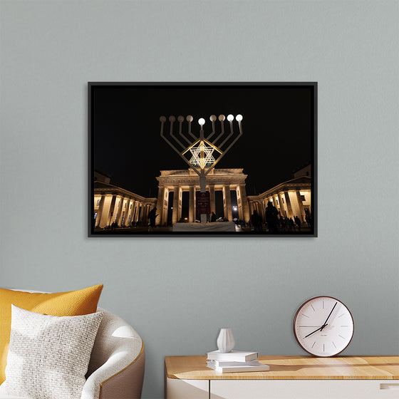 "Christmas Hanukkah Decoration Pariser Platz 2020". Pariser Platz