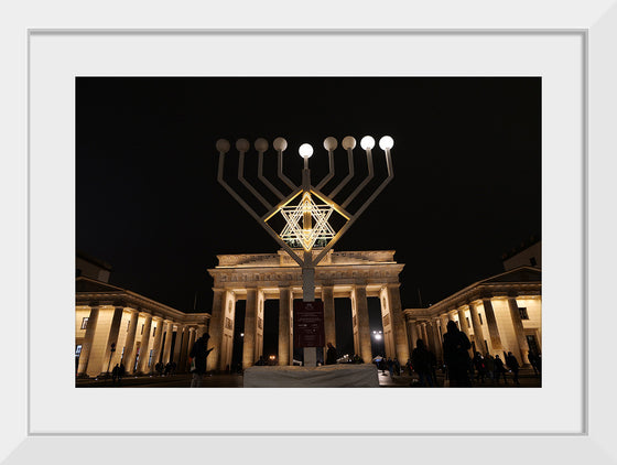 "Christmas Hanukkah Decoration Pariser Platz 2020". Pariser Platz