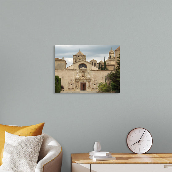 "Spain Poblet Monastry Front View", Pap3rinik