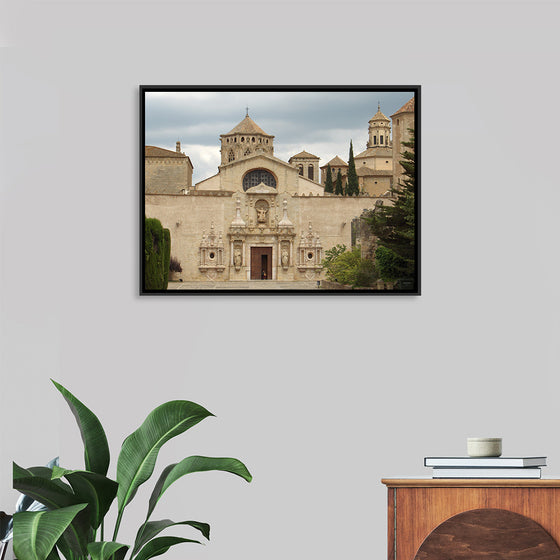 "Spain Poblet Monastry Front View", Pap3rinik