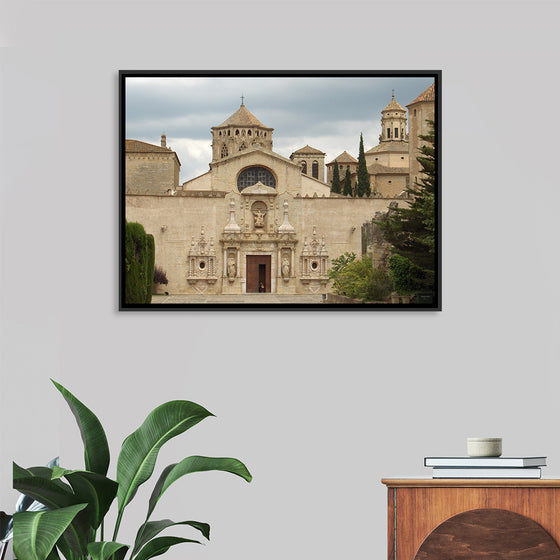 "Spain Poblet Monastry Front View", Pap3rinik