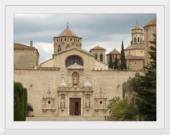 "Spain Poblet Monastry Front View", Pap3rinik