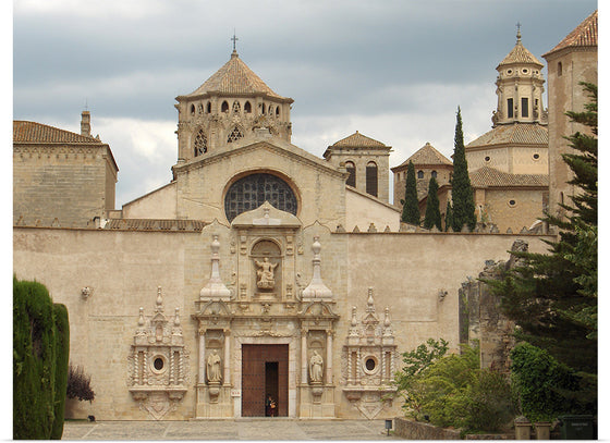 "Spain Poblet Monastry Front View", Pap3rinik