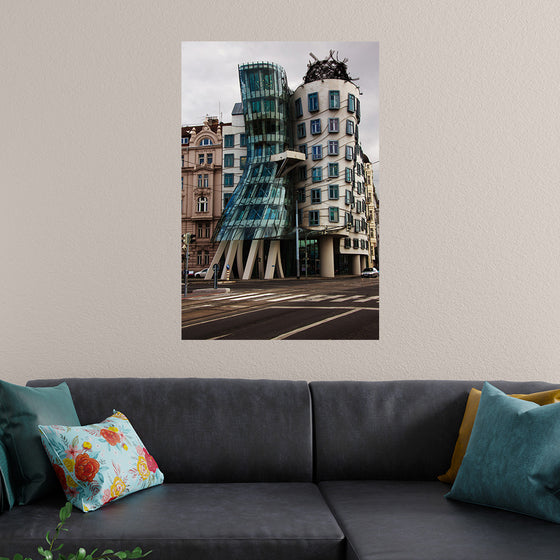 "The Dancing House", Vera Kratochvil