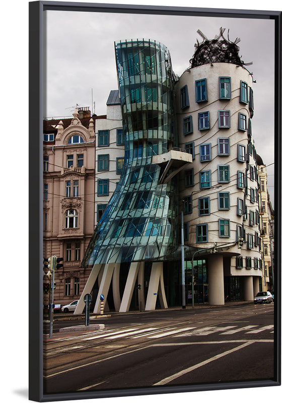 "The Dancing House", Vera Kratochvil