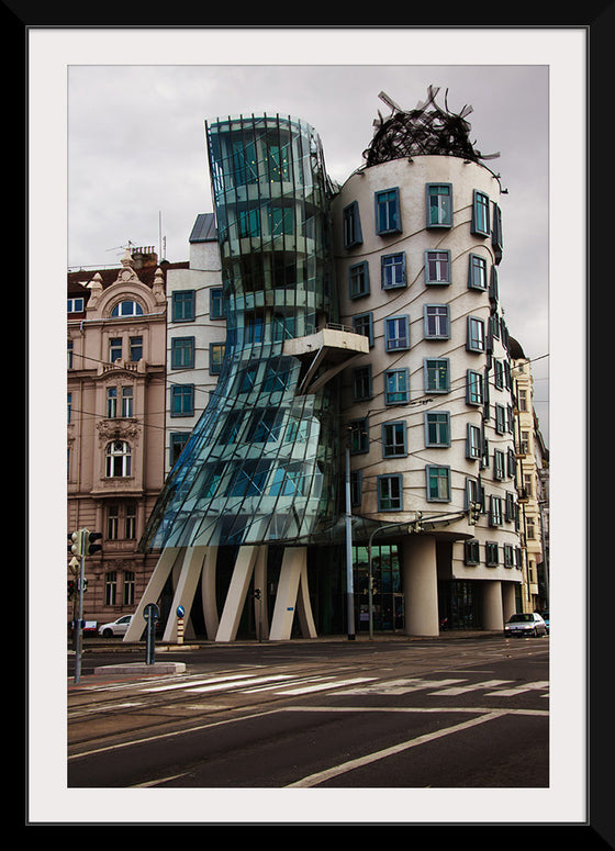 "The Dancing House", Vera Kratochvil