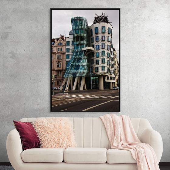 "The Dancing House", Vera Kratochvil