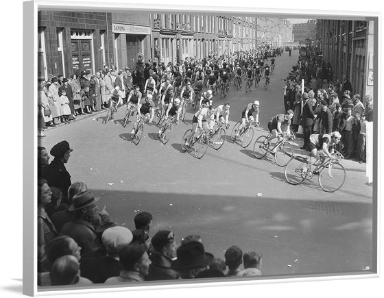 "Ronde van Albert Cuypstraat in de bocht profs, Bestanddeelnr", Van Oorschot/ Anefo