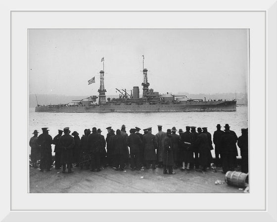 "The Leader Arizona Passing 96th Street Pier in Great Naval Review at New York City., (ca. 1918)"