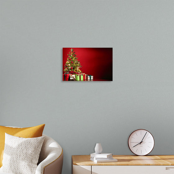 "Christmas Tree, Red Background"