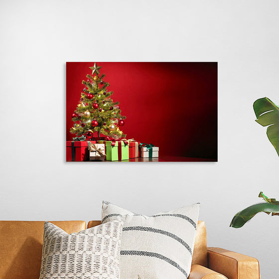 "Christmas Tree, Red Background"