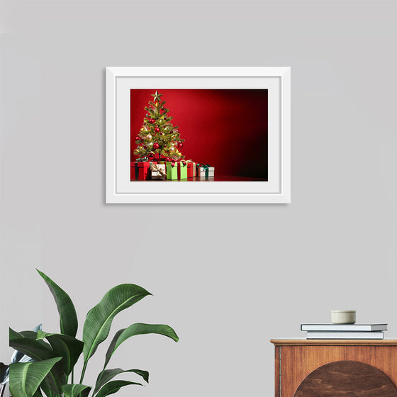 "Christmas Tree, Red Background"