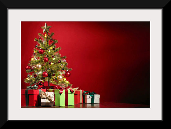 "Christmas Tree, Red Background"