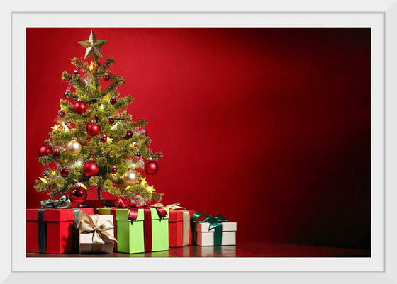 "Christmas Tree, Red Background"