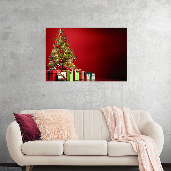 "Christmas Tree, Red Background"