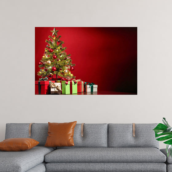 "Christmas Tree, Red Background"