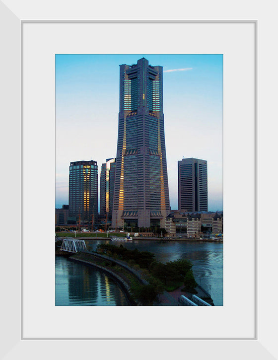 "Yokohama Landmark Tower"