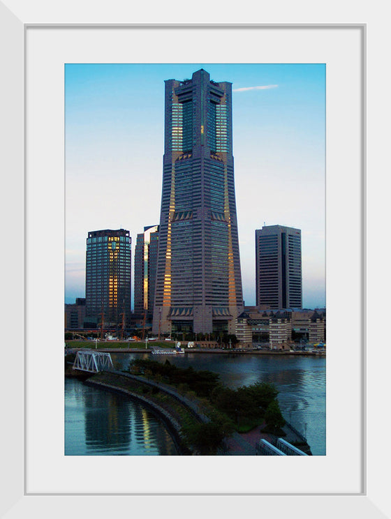 "Yokohama Landmark Tower"