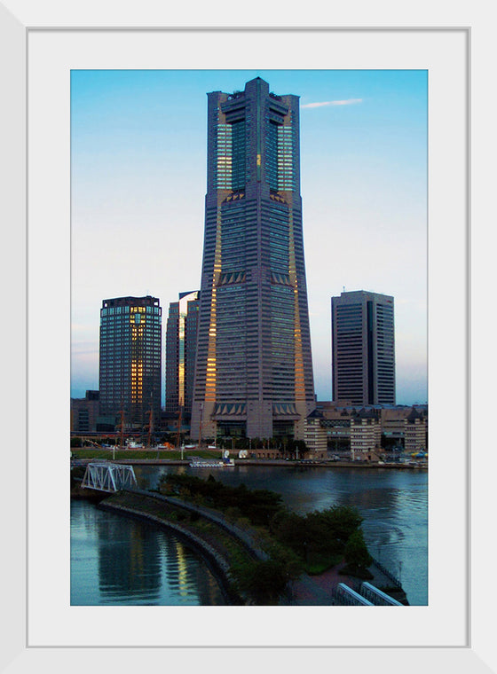 "Yokohama Landmark Tower"