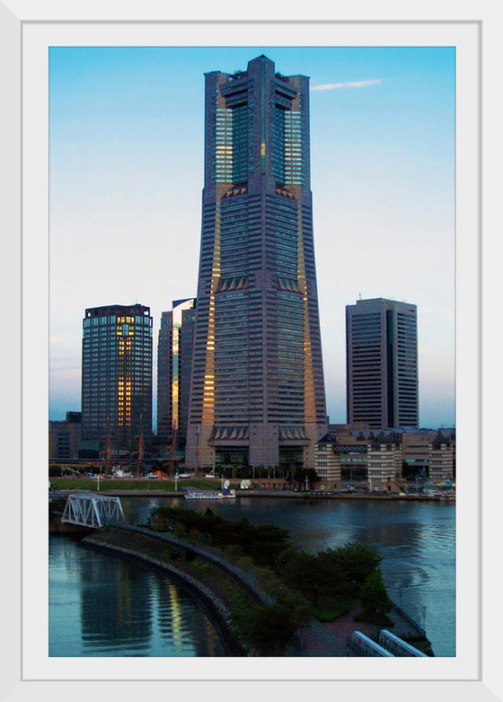 "Yokohama Landmark Tower"