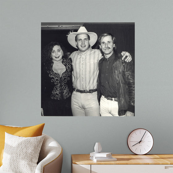 "Garth Brooks with Jennie Frankel and John Ford Coley at the Country Music Awards", Twins of Sedona