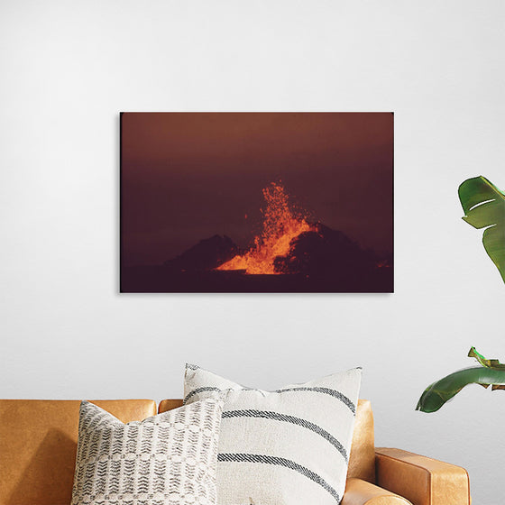 "Volcanic Mauna Ulu in Eruption"