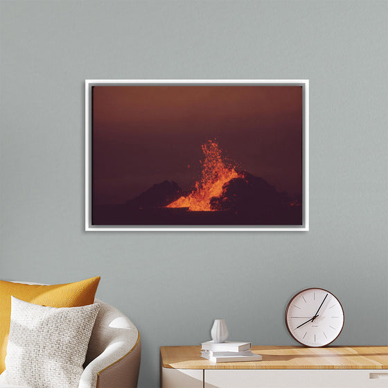 "Volcanic Mauna Ulu in Eruption"