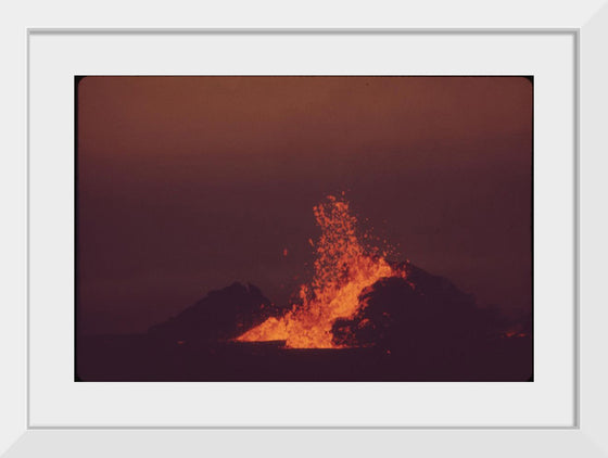 "Volcanic Mauna Ulu in Eruption"